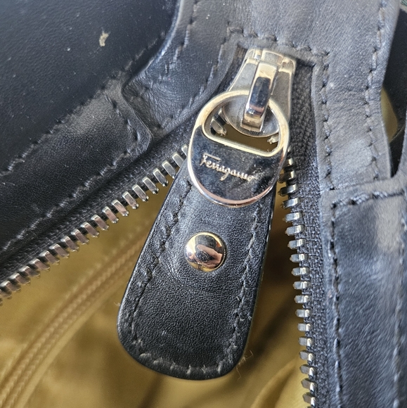 Salvatore Ferragamo Jungle Safari bag with dust bag - Picture 7 of 11